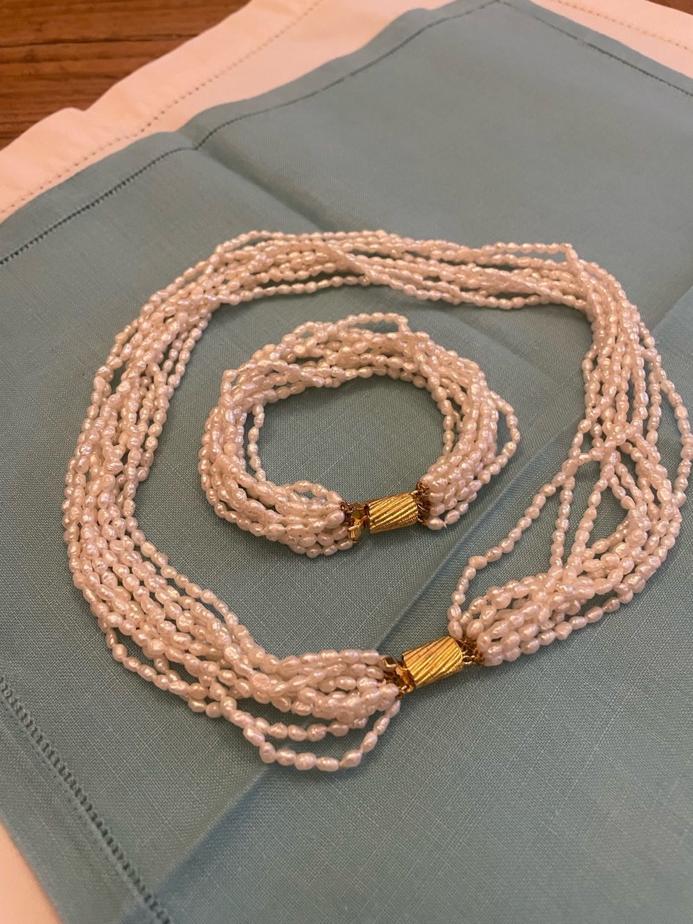 Multi-strand pearl necklace and braclet set